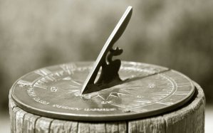 sundial-considered-clock-ftr
